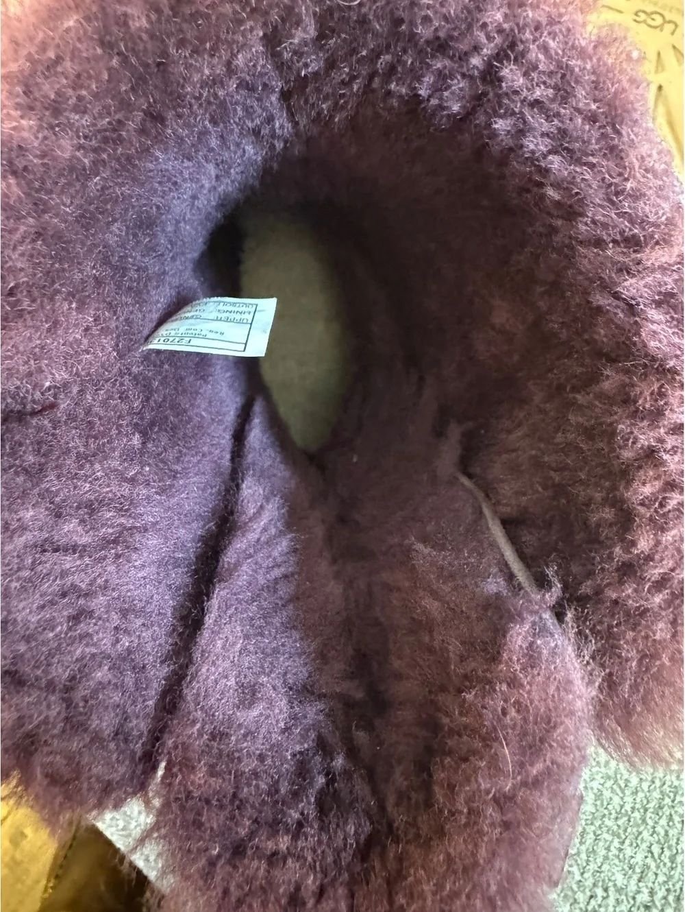 UGG Australia Bailey Bow Boots Bordeaux Purple Suede Sheepskin Size 8 1002954